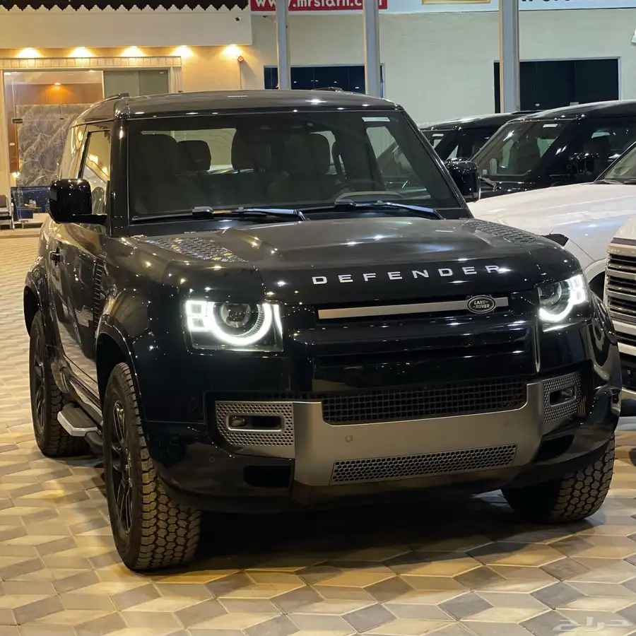 ديفندر باب واحد S90 2025 2
