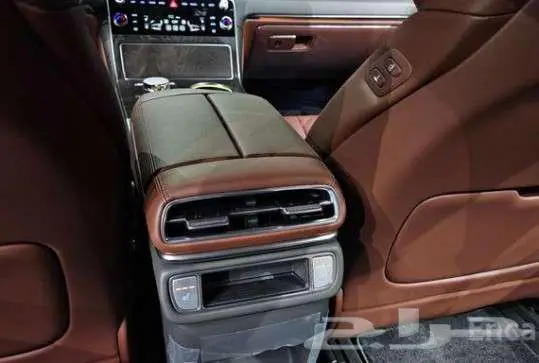 جينيسيس 2025 GV80 2.5T AWD 17
