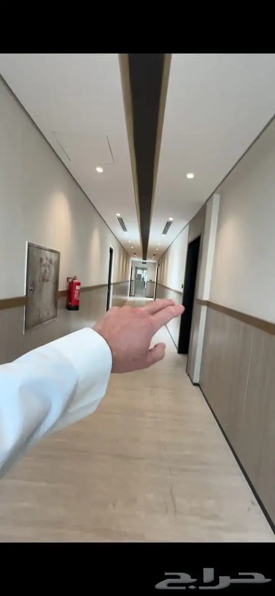 مكاتب ومعارض إداريه للايجار حي الياسمين 7