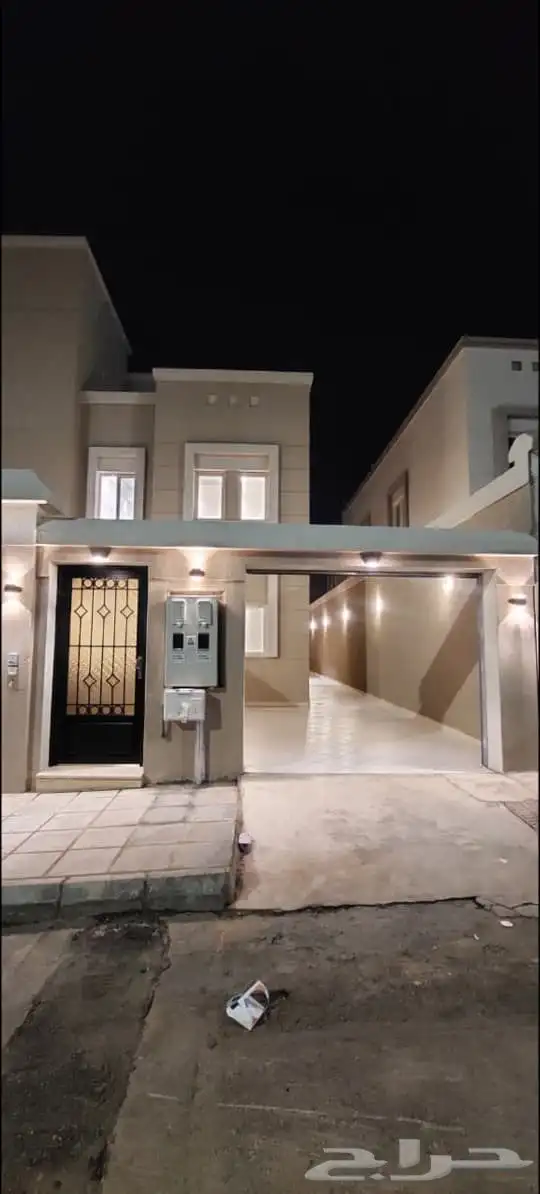 للبيع وحدات ارضيه مع محلق وعلويه بوسط بريده ب350 الف فقط 0