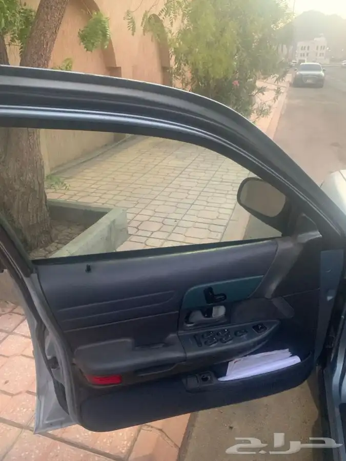 كراون فكتوريا 2000 للبيع 3