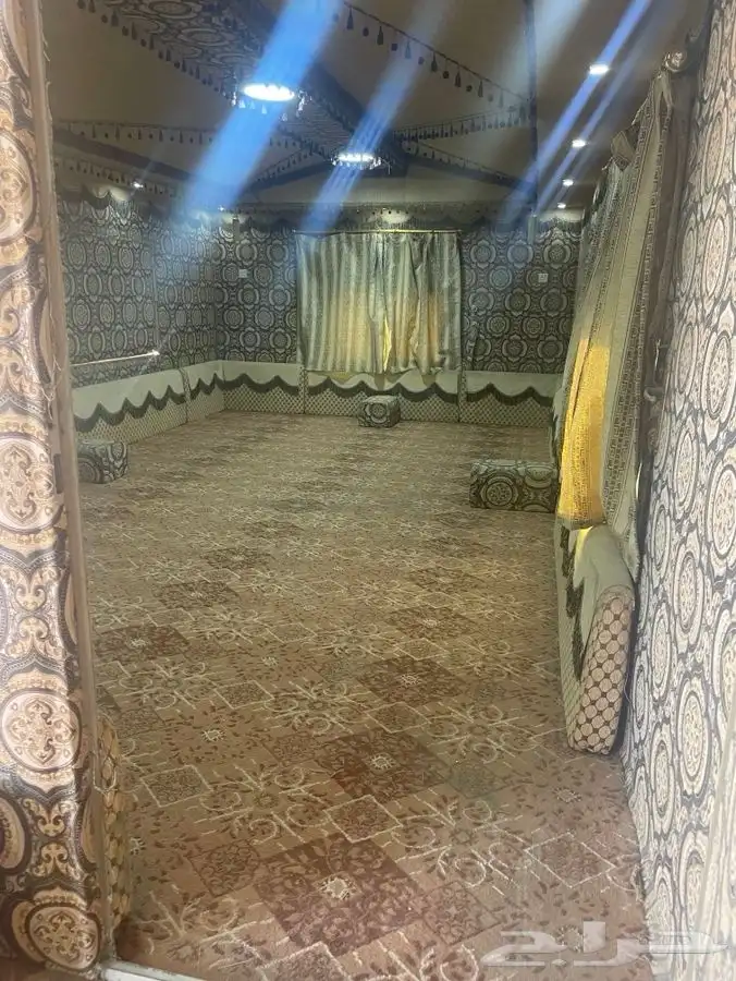 غرفه للبيع نظيفه 2