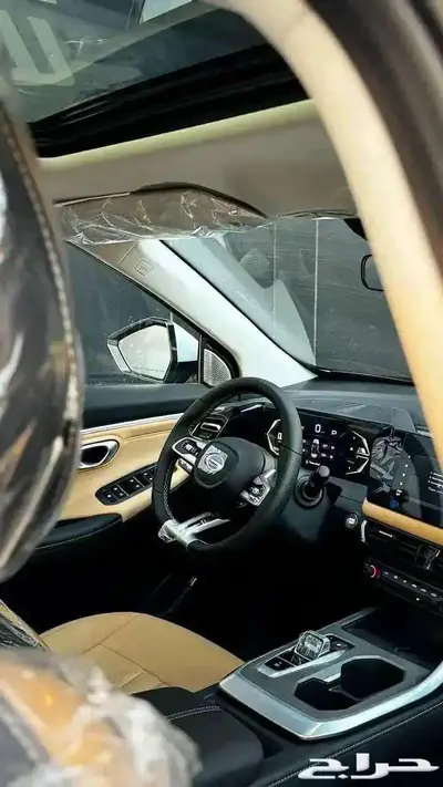 جاك امزوم GL gs3 نص فل 2025 لدى شركة عبدالمجيد الخضر 2