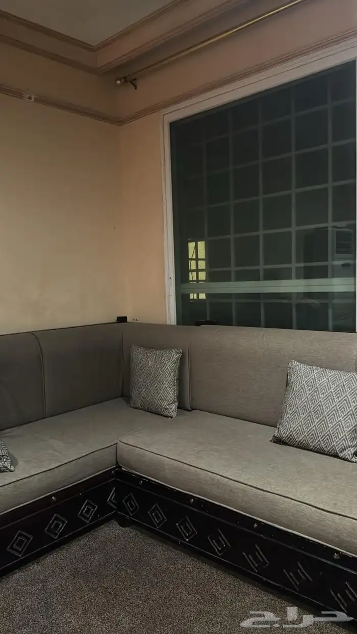 كنب للبيع وجلسات بحاله ممتازه 1