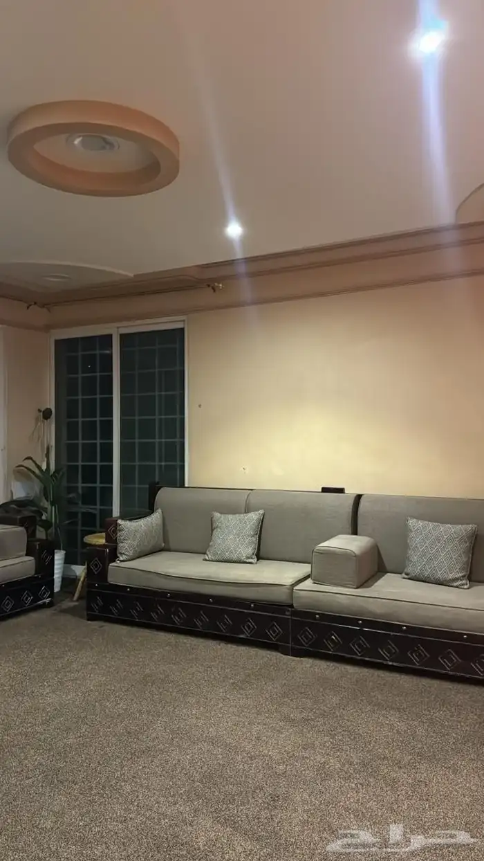 كنب للبيع وجلسات بحاله ممتازه 2