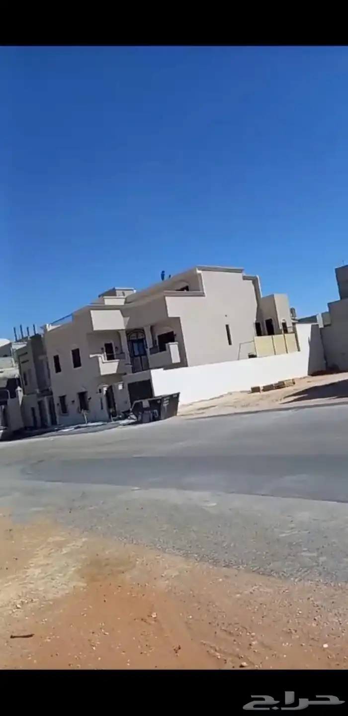 Large elegant apartment for rent in Al Mahdia district- شقة 0