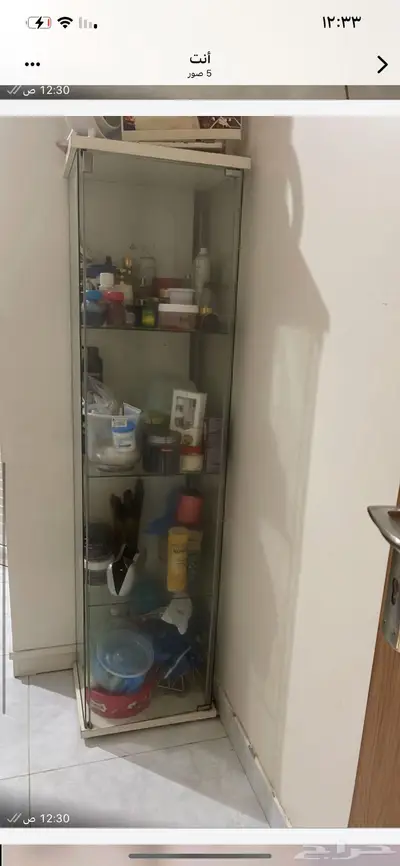 سرير نوم نظيف جدا مع توابعه بدون دولاب 3