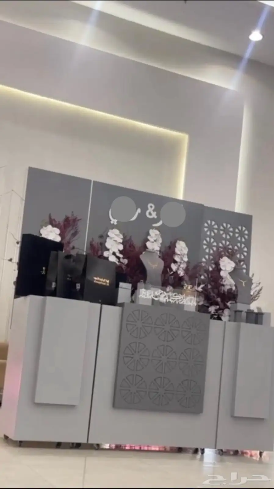 عربية ملكة 0