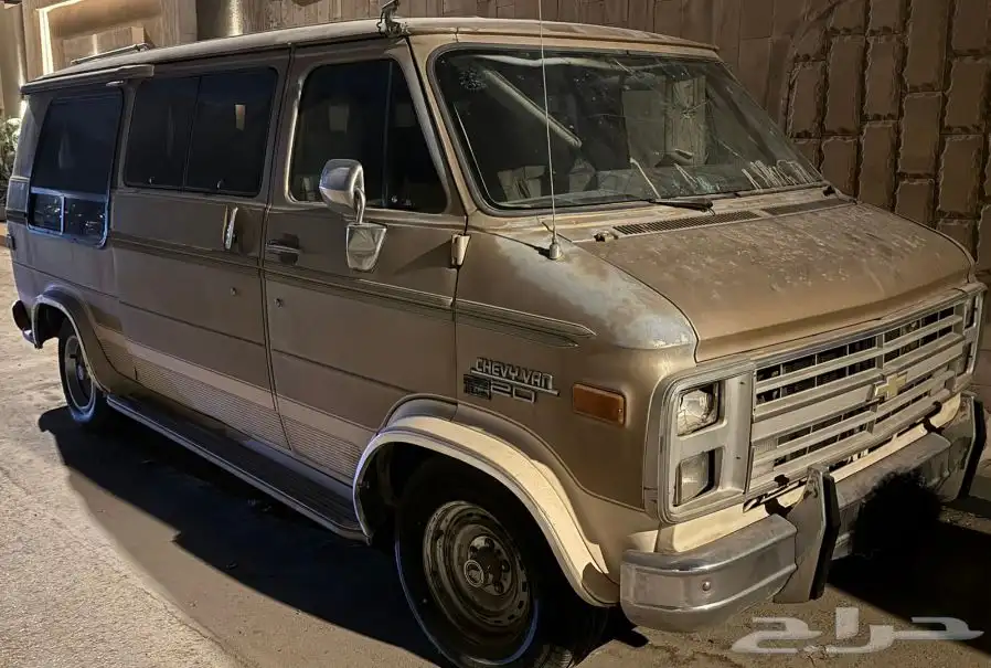 للبيع-فان شفروليه موديل 86 تشليح وتسقيط 0
