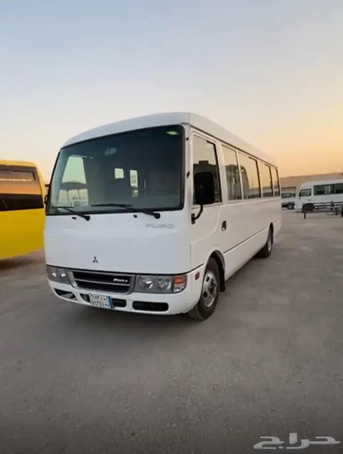 باص ميتسوبيشي روزا 1