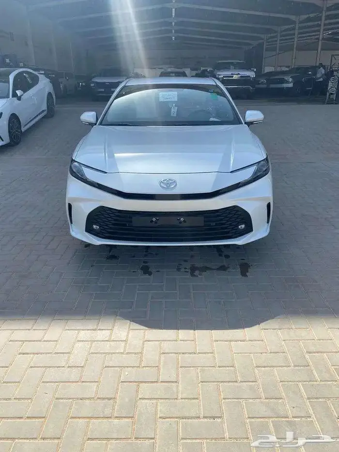 تويوتا كامري 2025 بنزين E سعودي 0