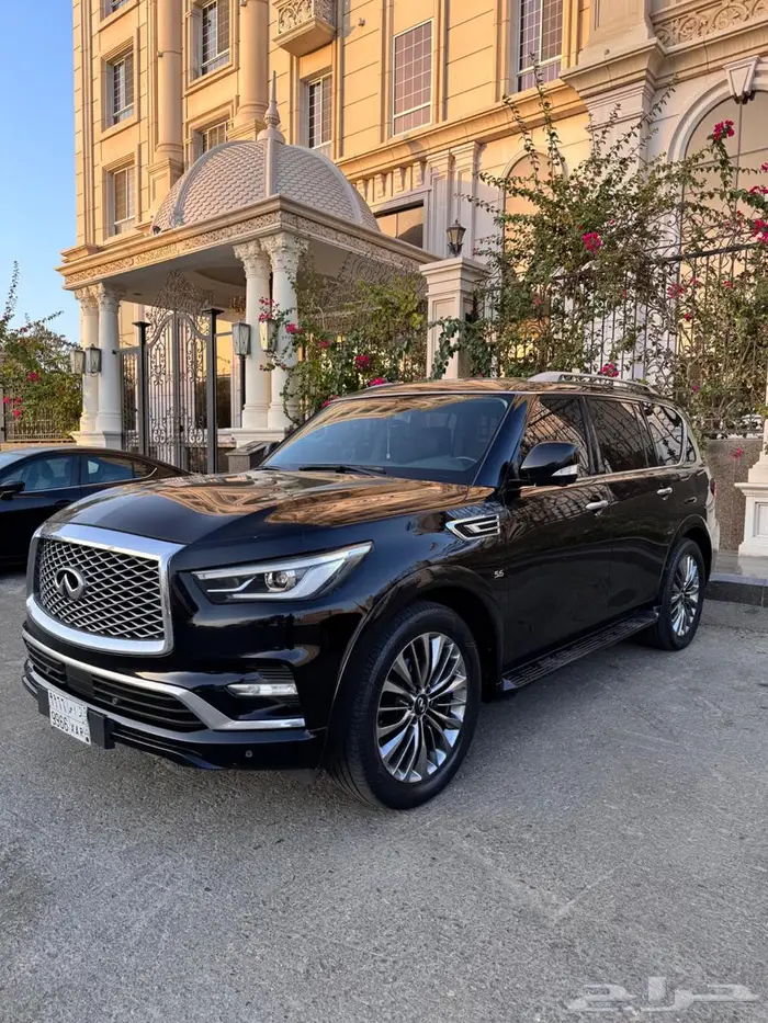 انفنتي QX80 9