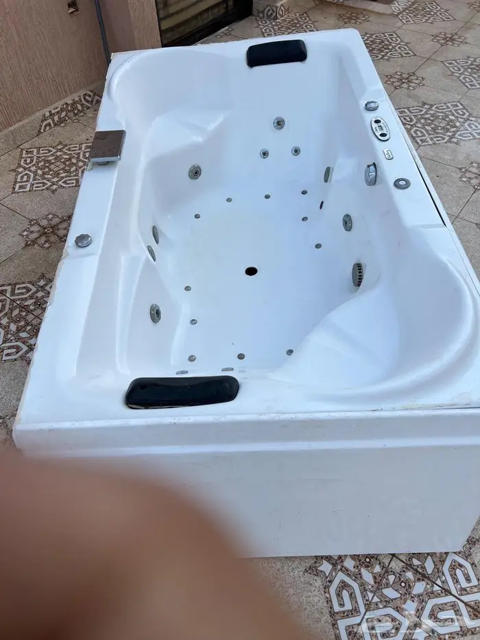 جاكوزي للبيع 0