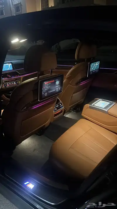 BMW الفئة السابعة M-Kit موديل 2019 - فل كامل نظيفة index