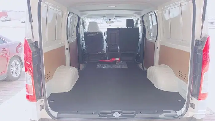 تويوتا هاي اس بضاعه سقف عادي ديزل 2025 7