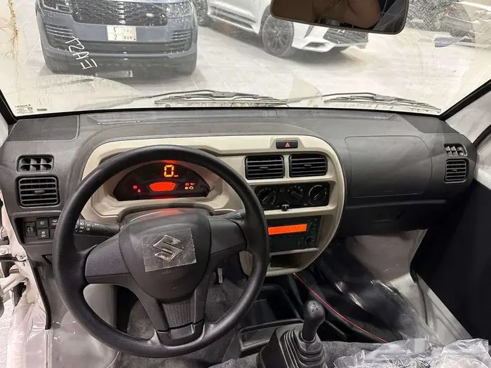 سوزوكي باص ايكو فان بضاعه بنزين 2025 3