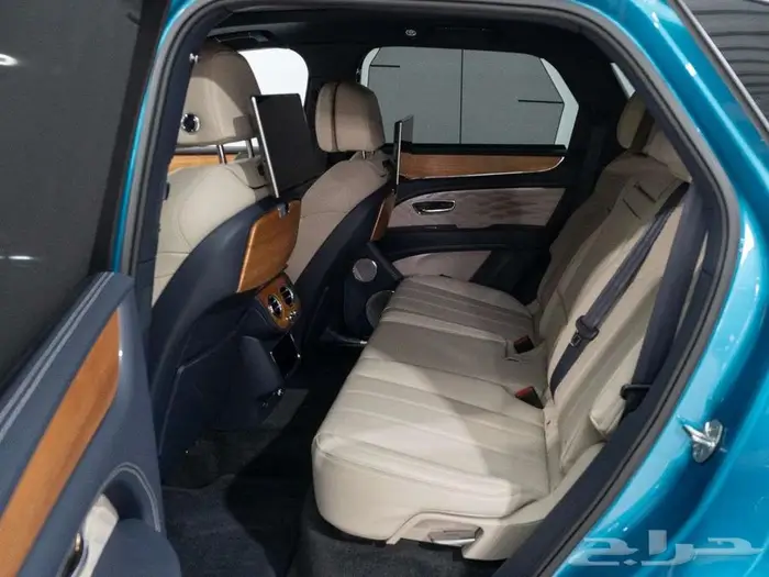 بنتلي Bentley Bentayga 13