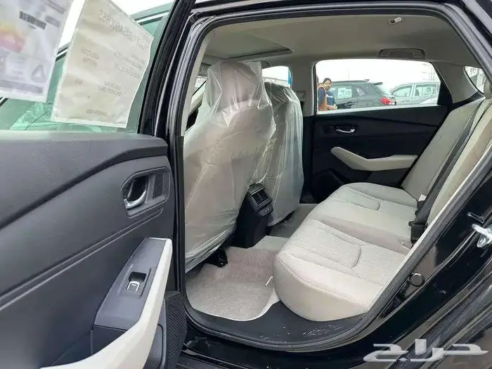 هوندا اكورد نص فل EX وستاندر LX سعودي 2025 بالنقد والتقسيط 15