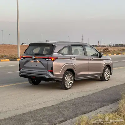 تويوتا فيلوز GLX 2025 6