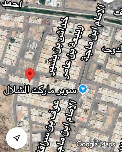 للبيع خمس محلات تجارية 0