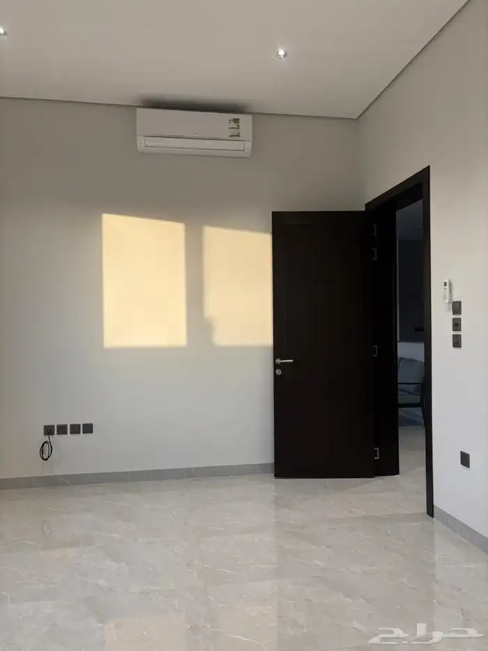 Large elegant apartment for rent in Al Mahdia district- شقة 9