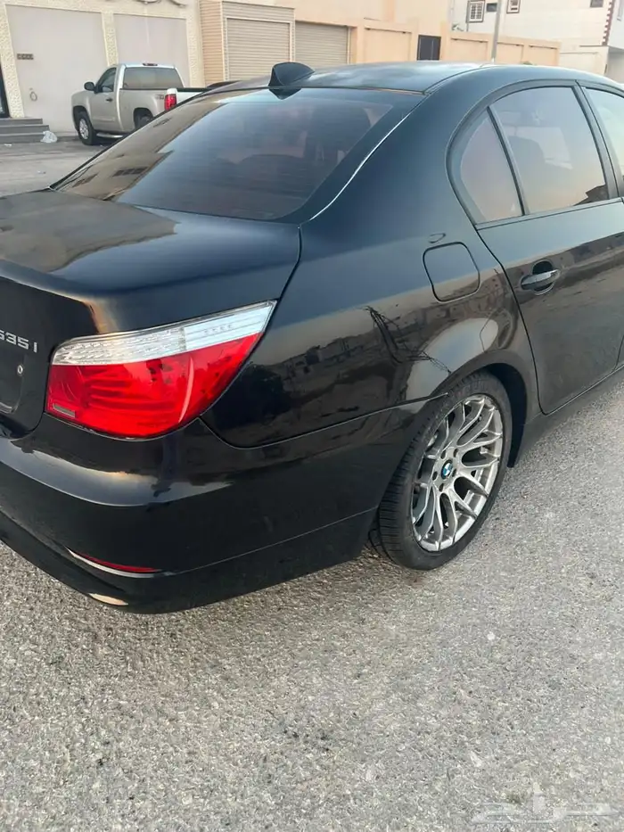 BMW 2008-535 لوائح دبي استخدام او تشليح 2