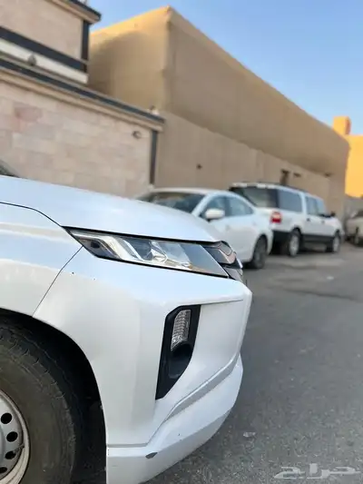 مستبيشي 12