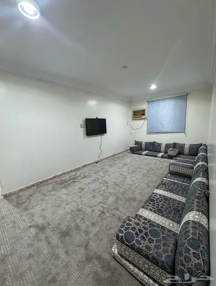شقة عزاب مؤثثة للإيجار بالدمام حي طيبة 0