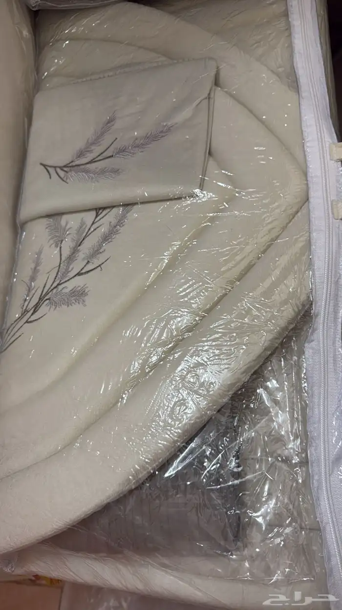 البيع بالكامل جميع المعروض 34