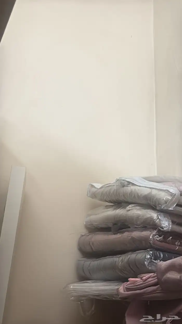 البيع بالكامل جميع المعروض 3