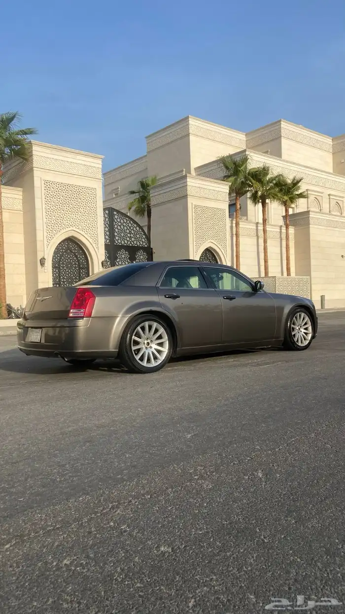 كرايزلر 300c V8 1