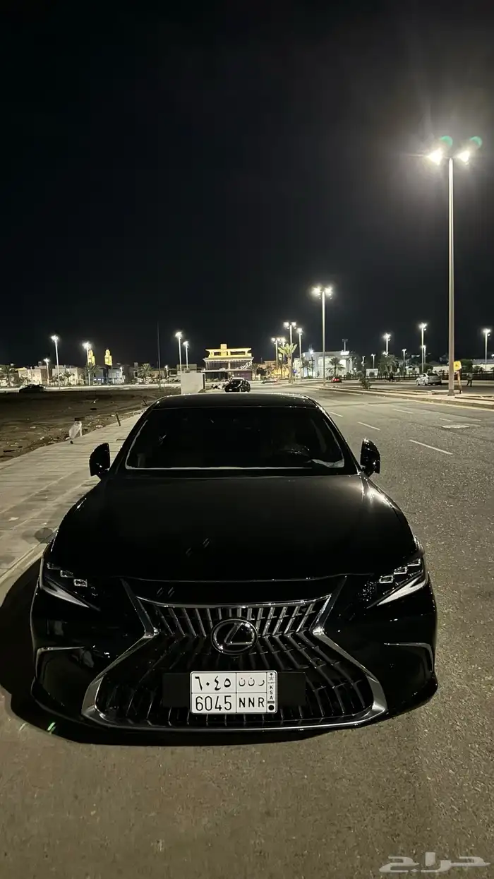 لكزس ES 350 اسود خليجي 4