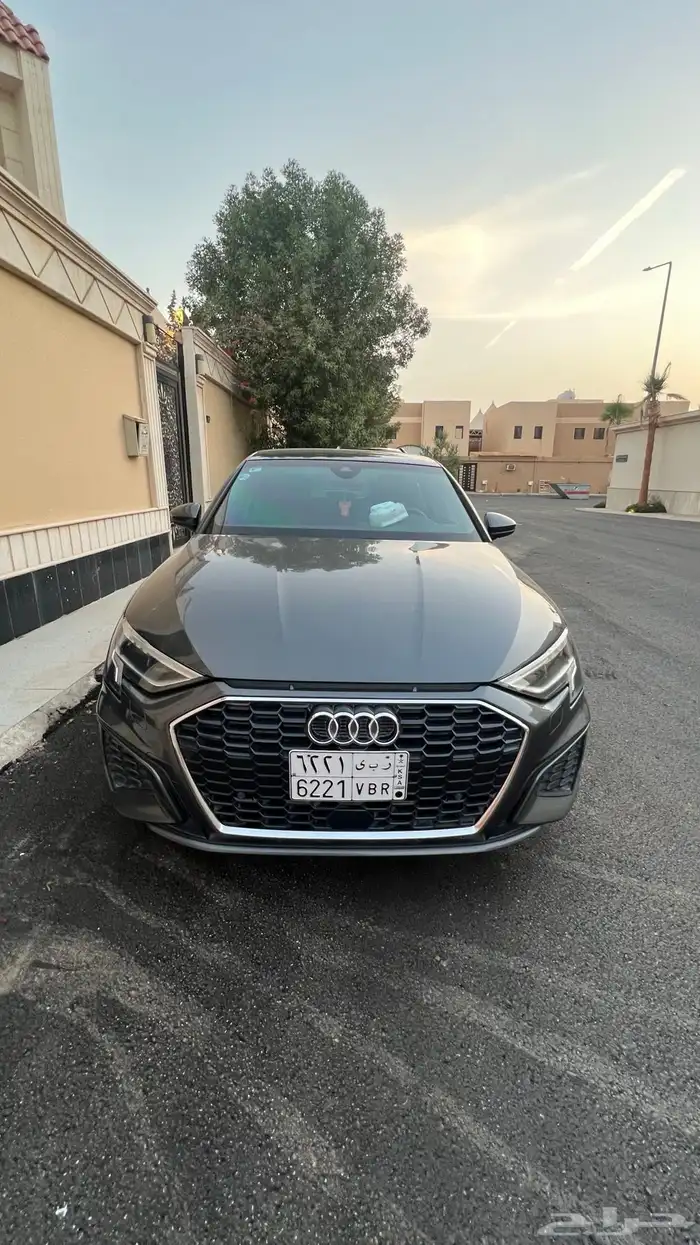 للبيع سيارة Audi A3 موديل 2022 فل اوبشن 0