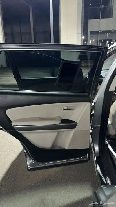 جيب مازدا CX-9 موديل 2011 للبيع 15