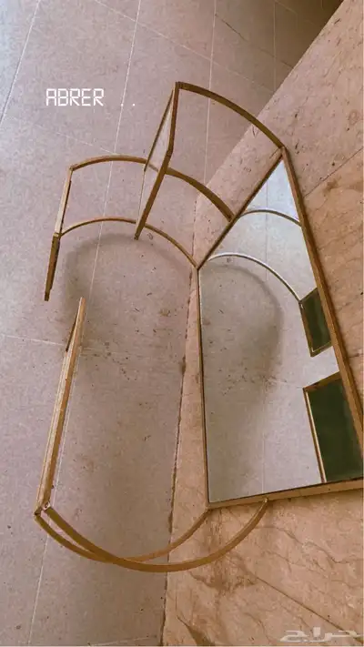 طاولة شبكة بثلاث ارفف جديدة . 3