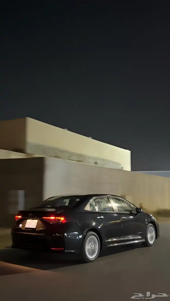 كورلا 2022 نص فل مطور اسود الممشى 64 الف 37