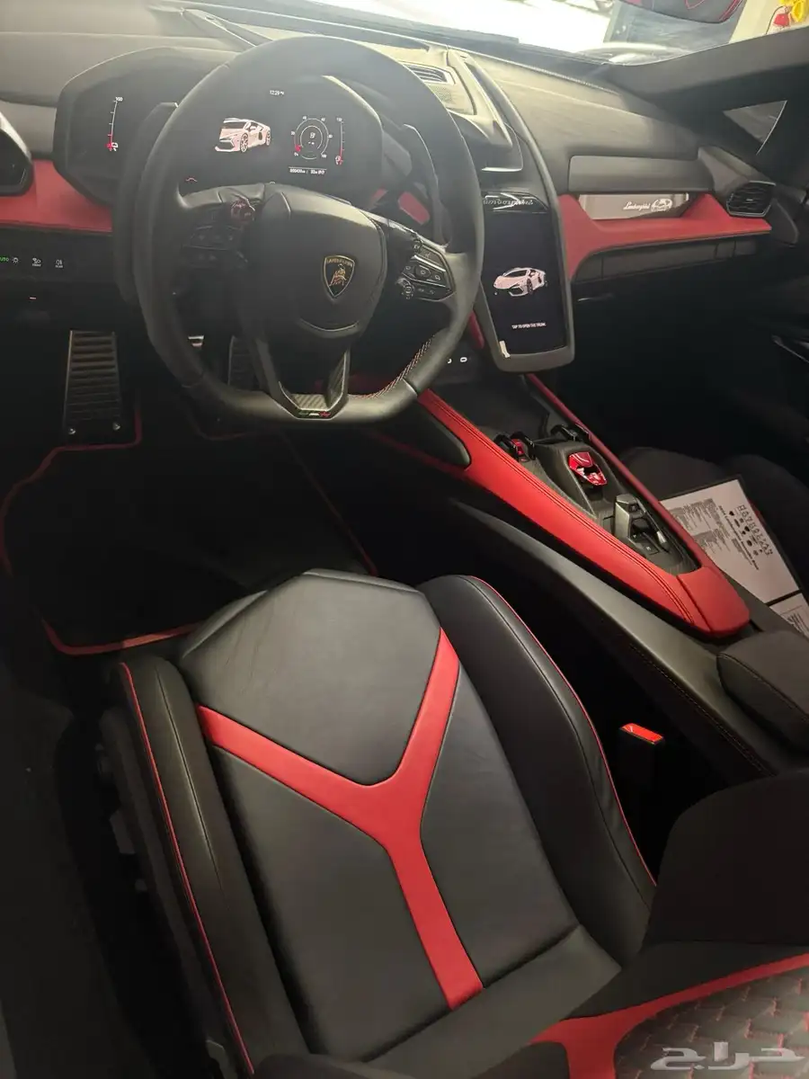 لامبورجيني ريفولتو 2024 Lamborghini Revuelto index