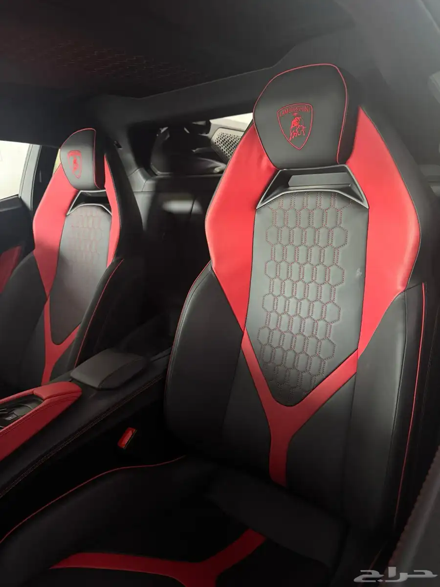 لامبورجيني ريفولتو 2024 Lamborghini Revuelto index