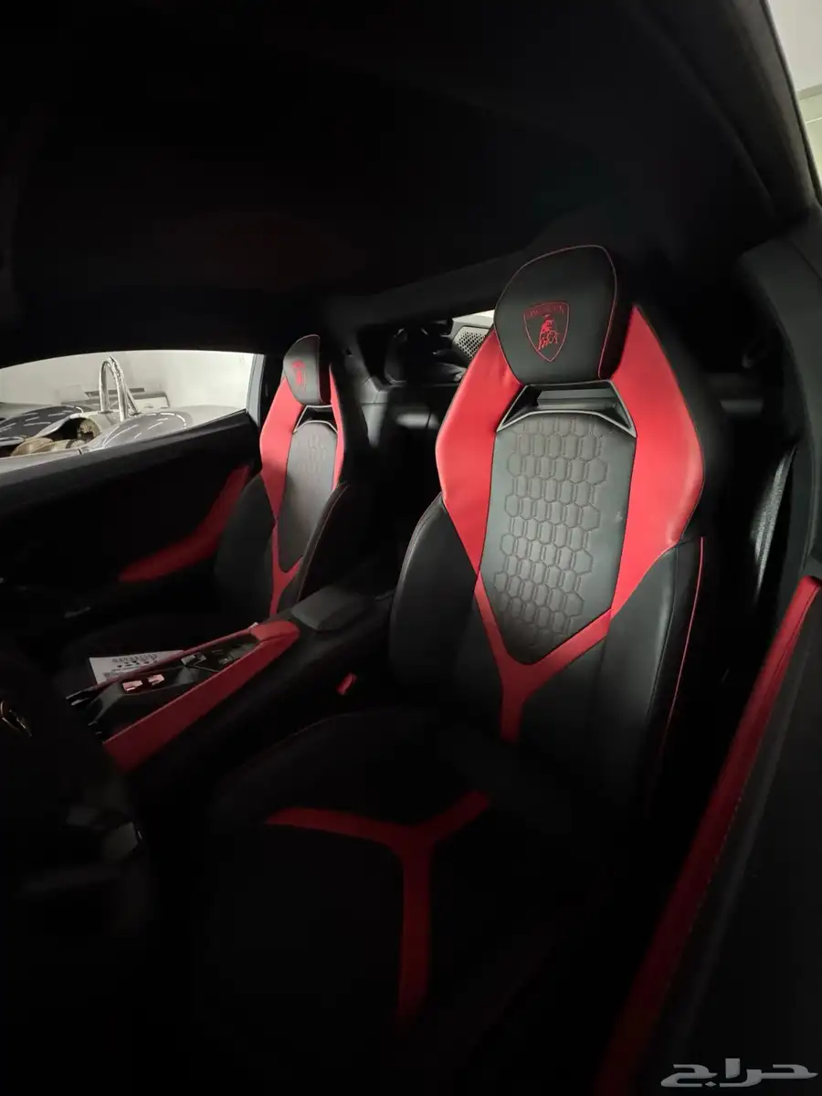 لامبورجيني ريفولتو 2024 Lamborghini Revuelto 9