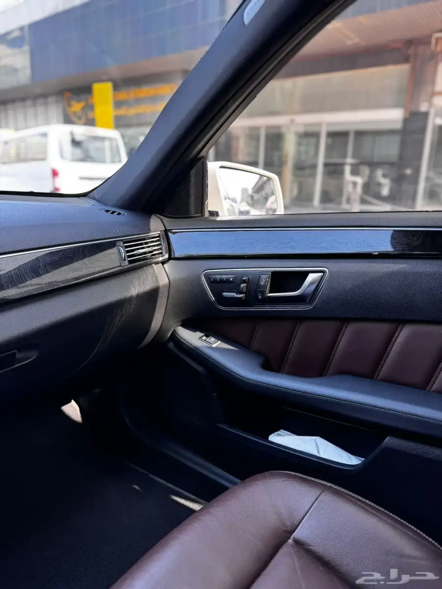 Mercedes E300 AMG kit 19