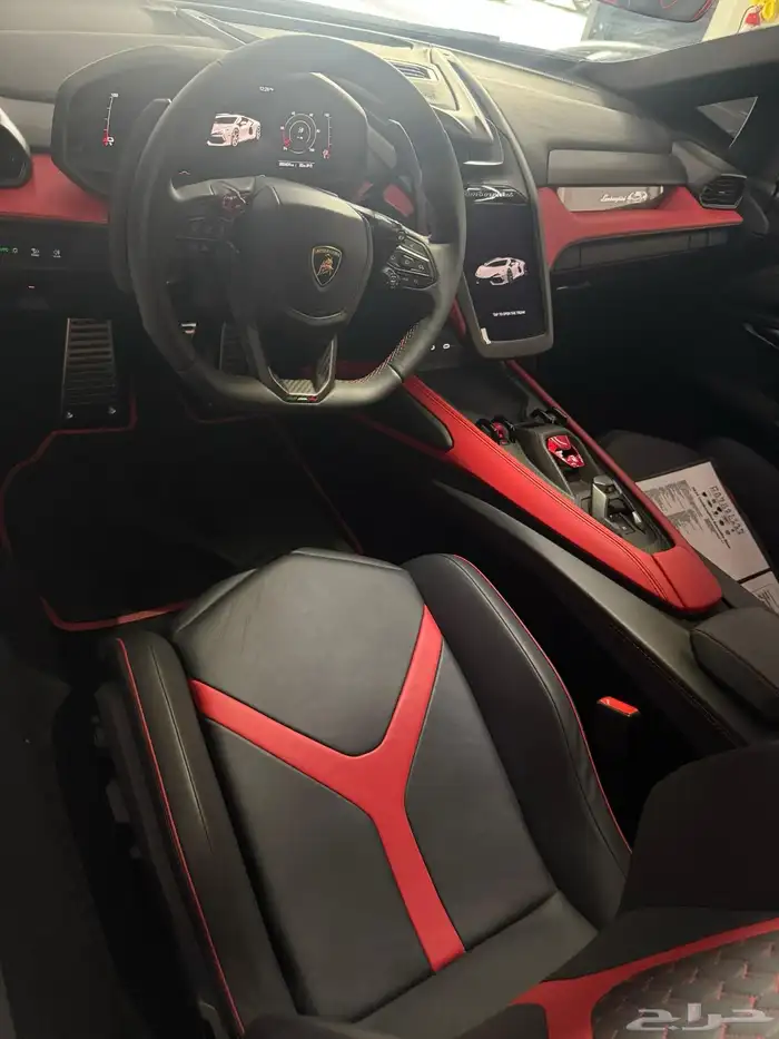 لامبورجيني ريفولتو 2024 Lamborghini Revuelto 10