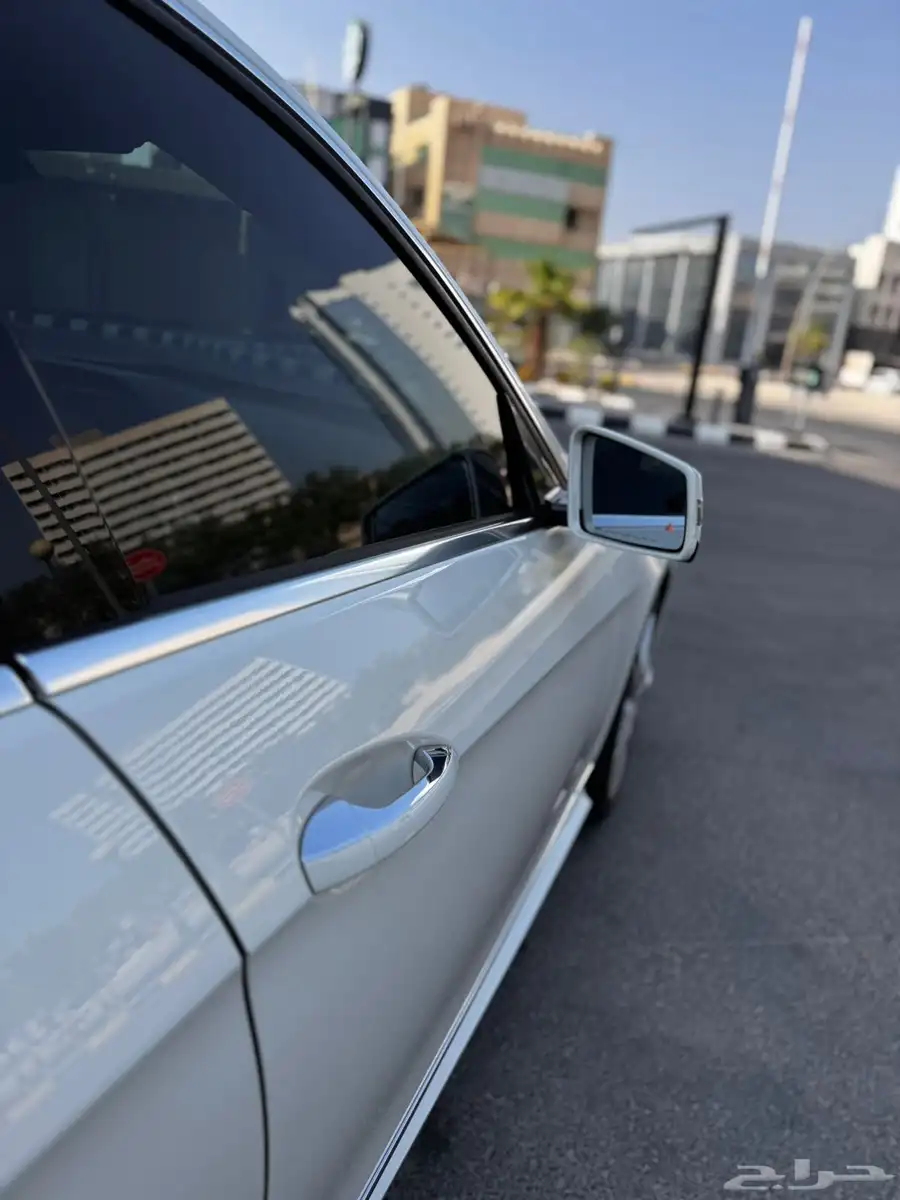 Mercedes E300 AMG kit 7