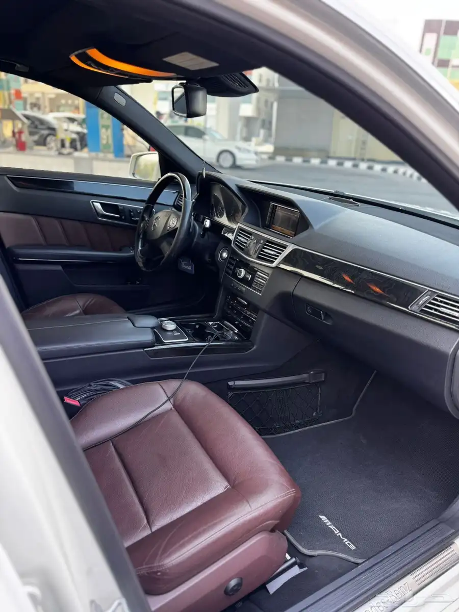 Mercedes E300 AMG kit 10
