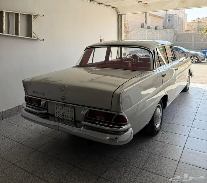 مرسيدس أنتيك موديل 1965 3