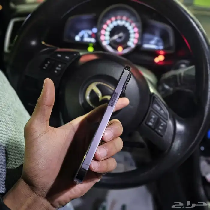 آيفون 14 برو 128GB   نظيف  مع كرتون وشاحن أصلي 4