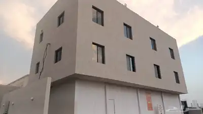 للبيع و الايجار عماره تجاريه بمحلات وشقه ودورين السيل الصغير 0