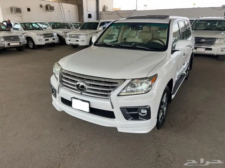 سعودي نظيف 2012 Lexus 6