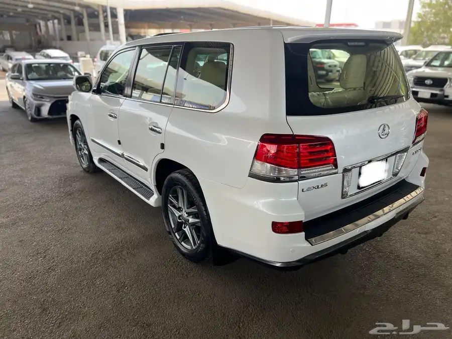 سعودي نظيف 2012 Lexus 14