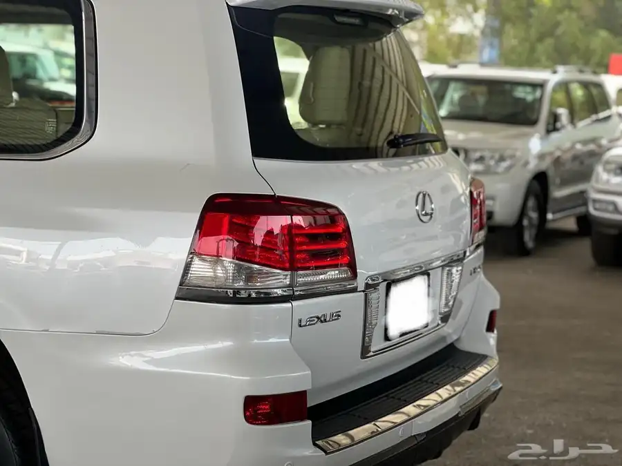 سعودي نظيف 2012 Lexus 13