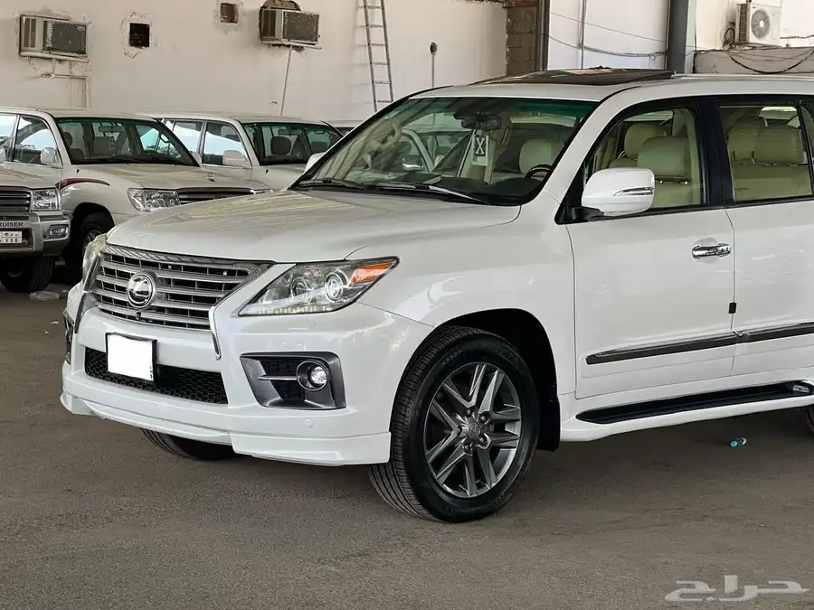 سعودي نظيف 2012 Lexus 1